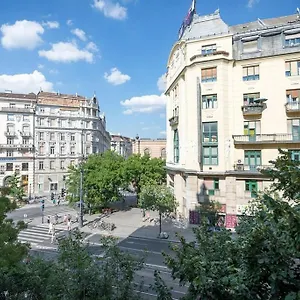  Apartment Bpr The Golden Astoria With Balcony And A/c Hungary